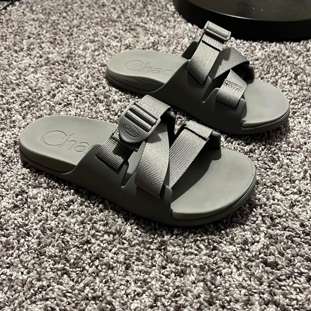 Chaco Women's Chillos Slide Sandal (Grey)